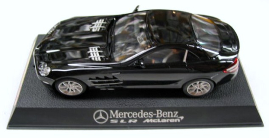 Preview: Scalextric Mercedes Benz SLR McLaren 2753